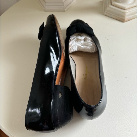 Vintage Ferragamo Black patent leather with short stacked heel size 8.5 classic - Picture 6 of 6